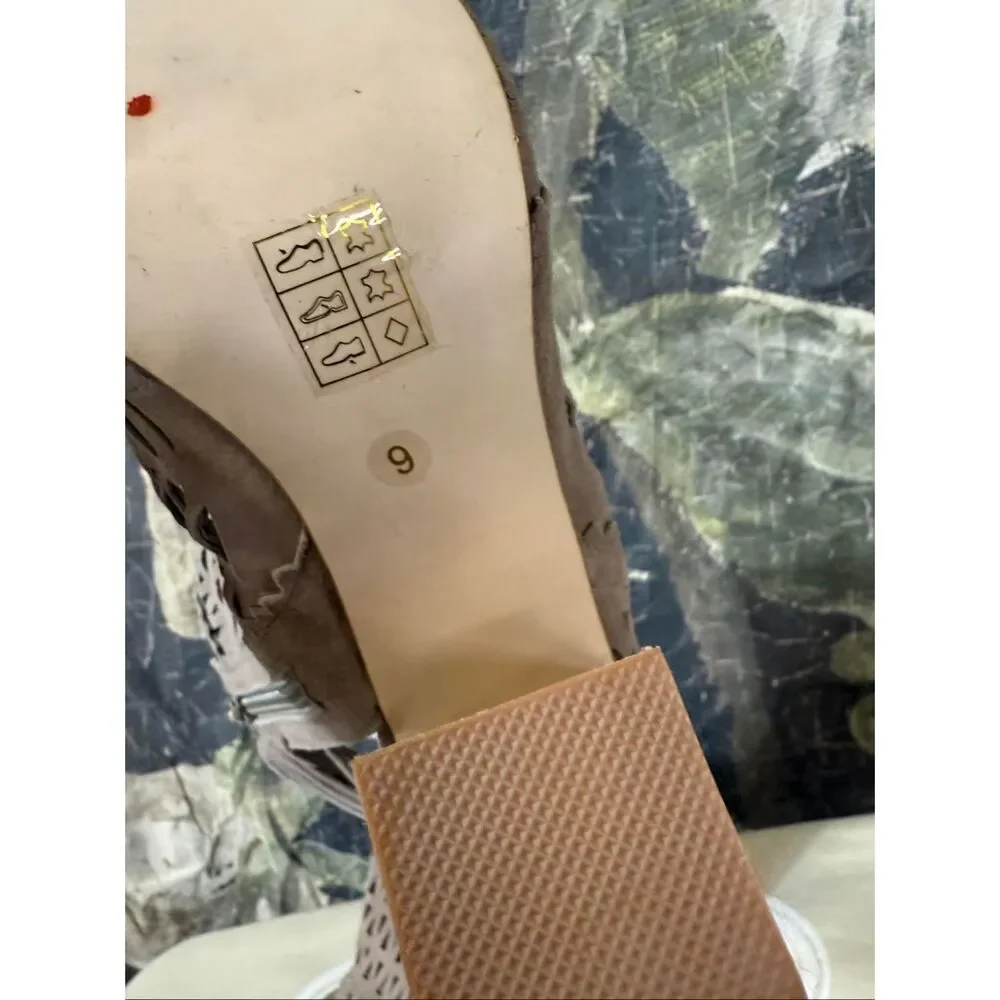 Jeffery Campbell Open Toe Wedge Platform Lace Style Side Zip Sandals Size 9